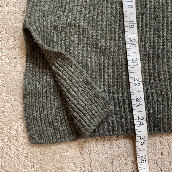 Everlane cashmere funnel neck ribbed knit sweater - Picture 5 of 9